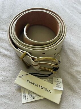 Banana Republic Tan Leather Belt - Embossed Logo